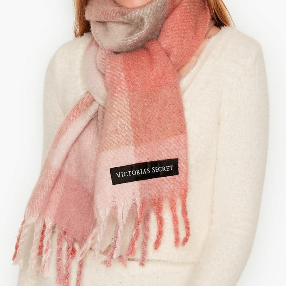 Victoria’s Secret pink winter scarf